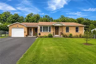204 Knollwood Dr, Woonsocket, RI 02895 - Photo 1