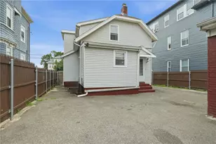 137 Reservoir Ave, Providence, RI 02907 - Photo 25