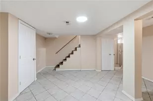 137 Reservoir Ave, Providence, RI 02907 - Photo 19