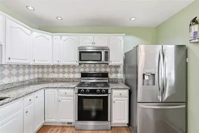 137 Reservoir Avenue, Providence, RI 02907 - Photo 5