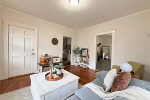 32 Richter St, Providence, RI 02908 - Photo 5