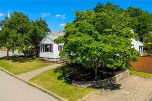 118 Summit Ave, West Warwick, RI 02893 - Photo 35