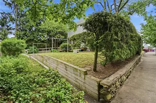407 Smithfield Ave, Pawtucket, RI 02860 - Photo 43