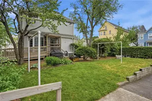 407 Smithfield Ave, Pawtucket, RI 02860 - Photo 47