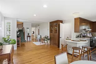 407 Smithfield Ave, Pawtucket, RI 02860 - Photo 7