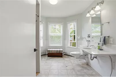 407 Smithfield Avenue, Pawtucket, RI 02860 - Photo 13