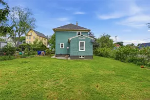 104 Fairview Ave, Pawtucket, RI 02860 - Photo 29