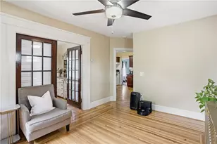 104 Fairview Ave, Pawtucket, RI 02860 - Photo 9