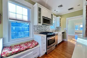 181 Cole Ave, Providence, RI 02906 - Photo 29