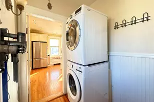181 Cole Ave, Providence, RI 02906 - Photo 31