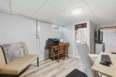 816 Cottage Street, Pawtucket, RI 02816 - Photo 9