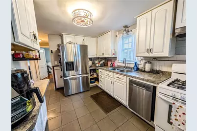 115 Davis Avenue, Cranston, RI 02910 - Photo 13