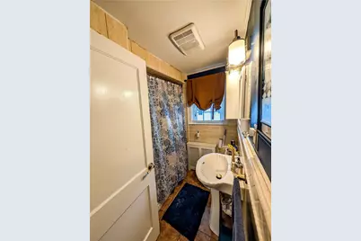 115 Davis Avenue, Cranston, RI 02910 - Photo 21