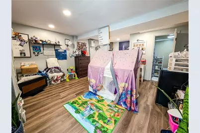 115 Davis Avenue, Cranston, RI 02910 - Photo 33
