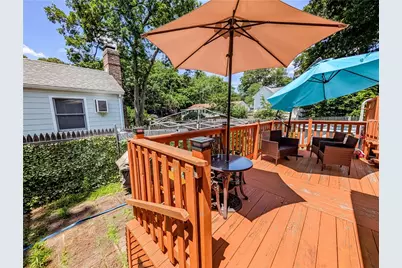 115 Davis Avenue, Cranston, RI 02910 - Photo 5