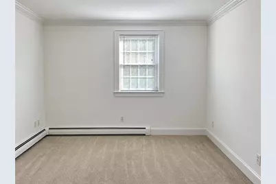 571 Bellevue Avenue #2, Newport, RI 02840 - Photo 13