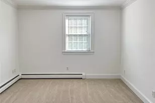 571 Bellevue Ave, Newport, RI 02840 - Photo 13