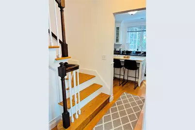 571 Bellevue Avenue #2, Newport, RI 02840 - Photo 7