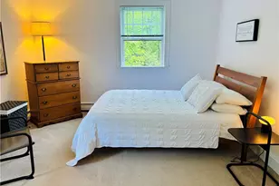 571 Bellevue Ave, Newport, RI 02840 - Photo 9