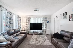94 Clym St, Providence, RI 02908 - Photo 3
