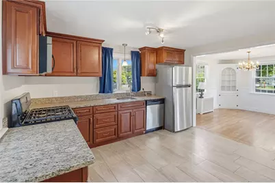 43 Ferrier Drive, Warwick, RI 02886 - Photo 9