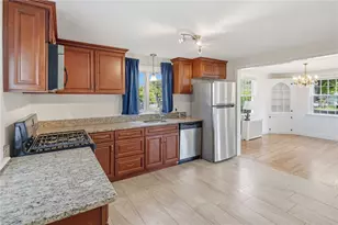 43 Ferrier Dr, Warwick, RI 02886 - Photo 9
