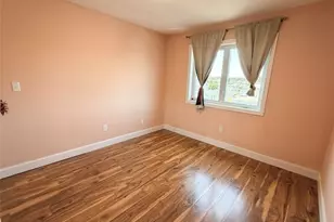 728 Beverage Hill Ave, Pawtucket, RI 02861 - Photo 15