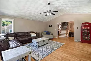 106 Bishop Hill Rd, Johnston, RI 02919 - Photo 17