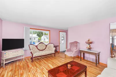 27 Vineyard Street, Pawtucket, RI 02860 - Photo 9