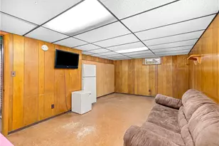 27 Vineyard St, Pawtucket, RI 02860 - Photo 23
