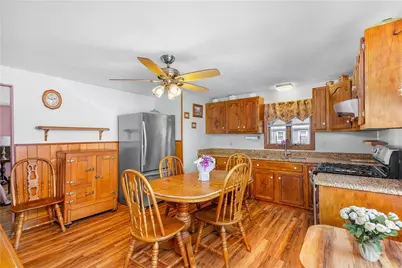 27 Vineyard Street, Pawtucket, RI 02860 - Photo 5