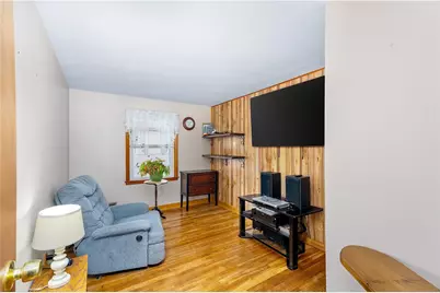 27 Vineyard Street, Pawtucket, RI 02860 - Photo 11