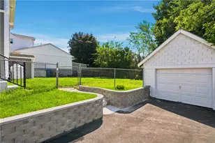 38 Winsor St, Cumberland, RI 02864 - Photo 33