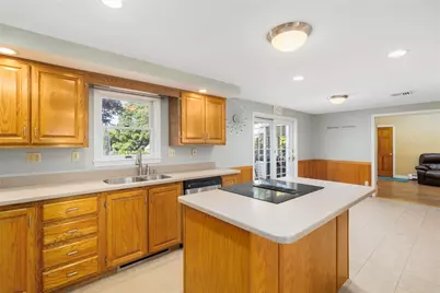29 Chelsea Drive, Portsmouth, RI 02871 - Photo 17