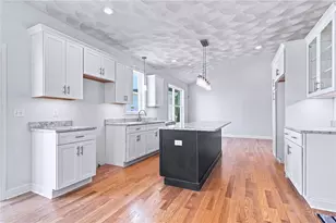 18 Koutsogiane Dr, Cranston, RI 02920 - Photo 5
