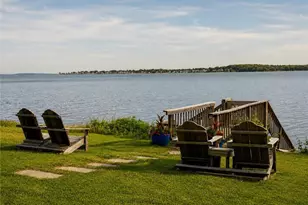 16 East Andrew Comstock Ave, Warwick, RI 02886 - Photo 3