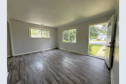 15 Buck Road, Middletown, RI 02842 - Photo 1