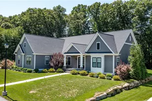 9 Cardinal Hill Ln, Smithfield, RI 02917 - Photo 3