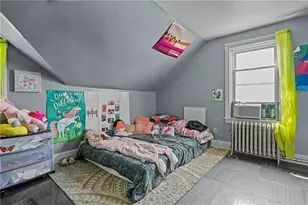44 Winthrop Ave, Providence, RI 02908 - Photo 13