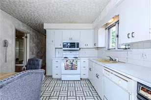 45 North Ave, Providence, RI 02906 - Photo 13