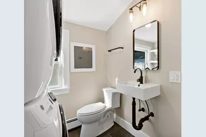 147 Evarts Street, Newport, RI 02840 - Photo 15