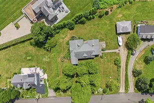 14 Wood Ave, Narragansett, RI 02882 - Photo 13