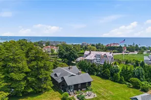14 Wood Ave, Narragansett, RI 02882 - Photo 9