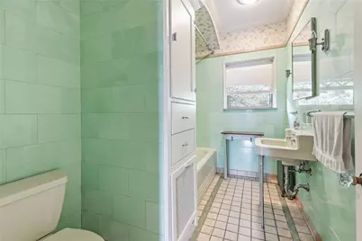 14 Wood Avenue, Narragansett, RI 02882 - Photo 37