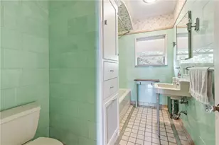 14 Wood Ave, Narragansett, RI 02882 - Photo 37