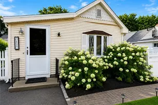 117 Namquid Dr, Warwick, RI 02888 - Photo 1