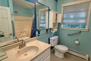 11 Pawtucket Ave, Bristol, RI 02809 - Photo 19