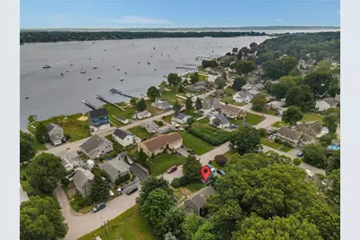 11 Pawtucket Avenue, Bristol, RI 02809 - Photo 27