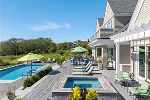 71 Cliff Dr, Narragansett, RI 02882 - Photo 19