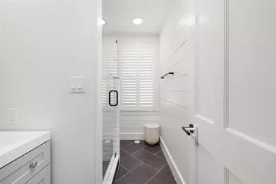 8 Cross Street #1, Newport, RI 02840 - Photo 23